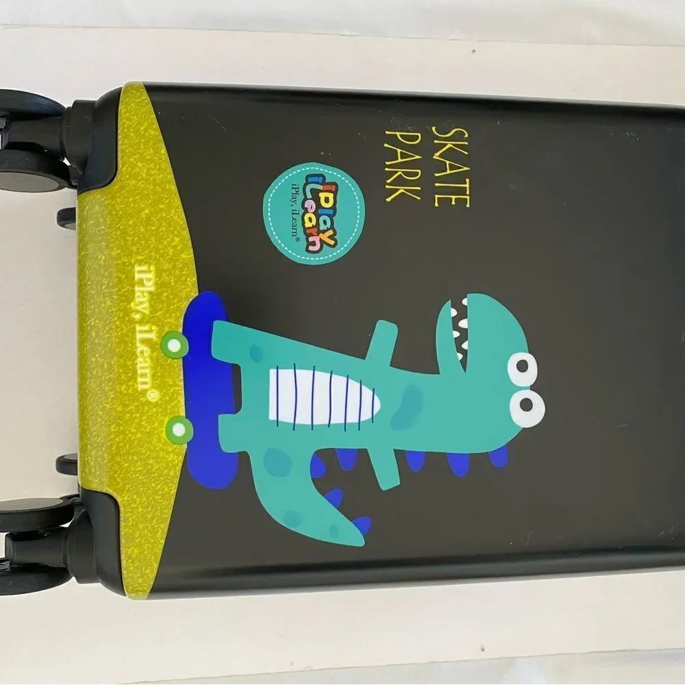 iPlay iLearn Kids Carry On Luggage NWOT